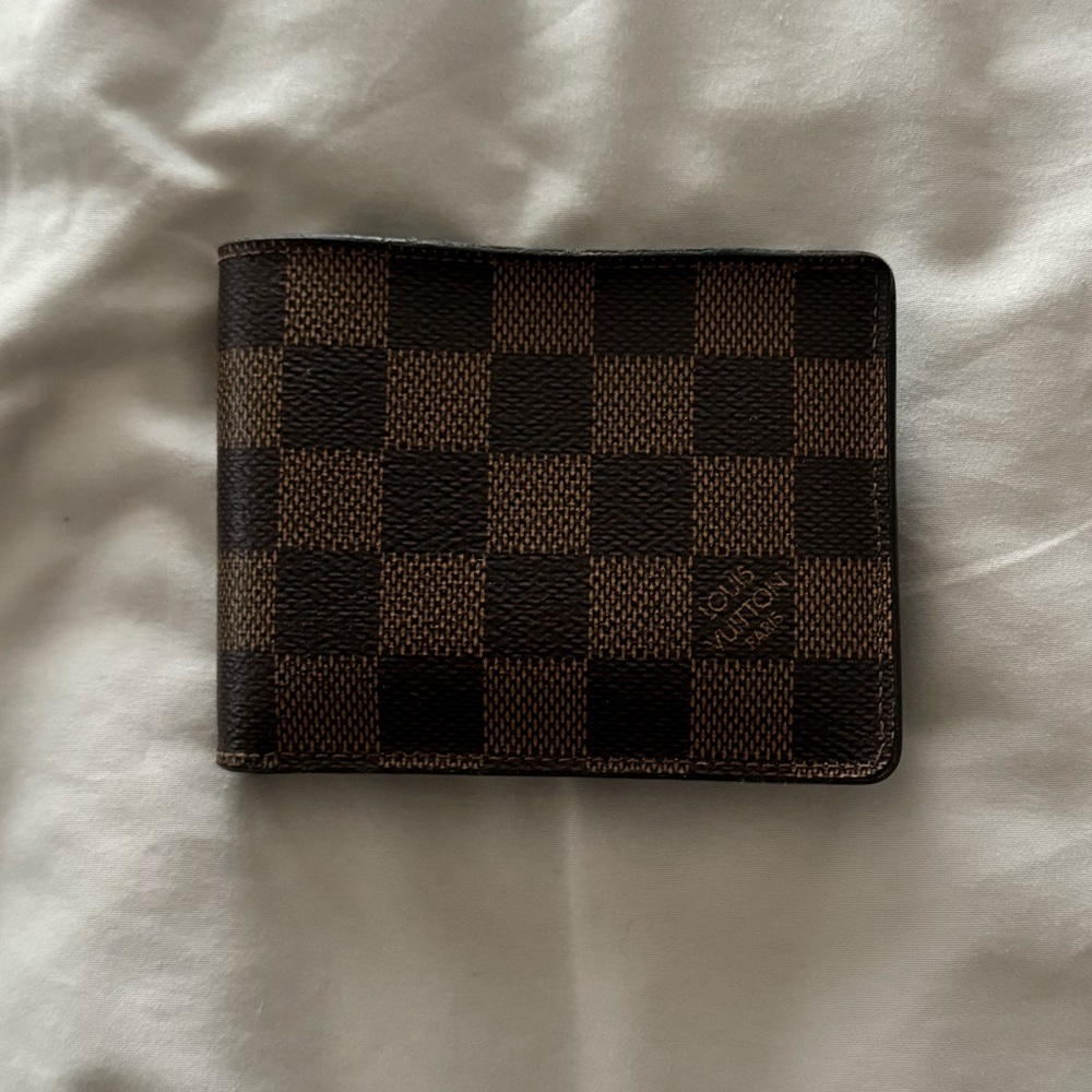 Authentic Louis Vuitton Men’s Wallet